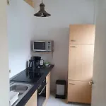 Ferienwohnung Im Zentrum Hannover City, Ruhig, Hbf- Naehe, Freie Oeffentliche Parkplaetze